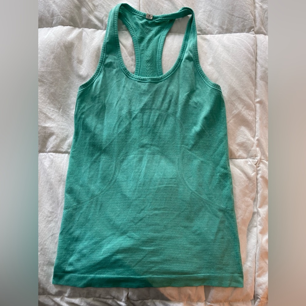 Lululemon sz 6 mint green swiftly tech racer back tank